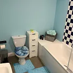 Town Centre Cosy Apartman *